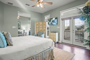 House (4 Bedrooms) | Interior - Lovey Dovey 145 BE (Port Aransas)