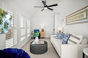 Exterior - Lakeview Estate 198 BE (Port Aransas)
