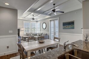 Apartment (1 Bedroom) | Interior - Port A Memories TC 1205 (Port Aransas)