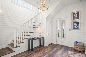 Talo (4 Bedrooms) | Sisätilat