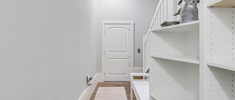 Villa (4 Bedrooms) | Front of property
