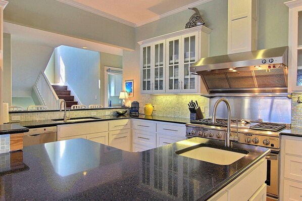 House (6 Bedrooms) | Interior - Summer House 181 SE (Port Aransas)