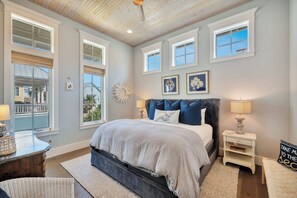 House (4 Bedrooms) | Exterior