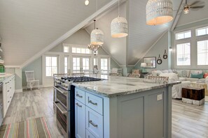 House (4 Bedrooms) | Interior - The Salty Dog 314 GR (Port Aransas)