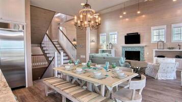 House (6 Bedrooms) | Exterior