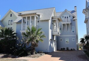 Exterior - Seaglass 202 SE (Port Aransas)