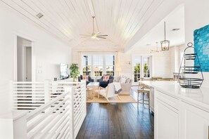 Interior - The Hideaway 249 HI (Port Aransas)
