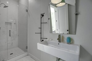 Maison (5 Bedrooms) | Intérieur