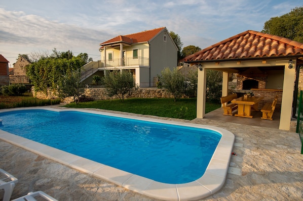 Piscine extérieure