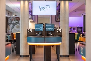 Lobby - Hey Lou Hotel Karlsruhe Messe (Rheinstetten)