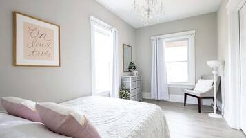 4 chambres, fer et planche à repasser, Wi-Fi, literie fournie