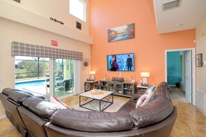 Living area - Balmoral Breeze 5 Bedrooms (Davenport)