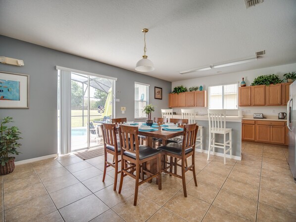 Dining room - Disney Retreat 5 Bedrooms (Davenport)