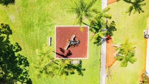 Children’s play area – outdoor