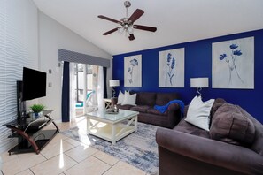 55-inch Smart TV with digital channels, foosball, streaming services - Jasmine 4 Bedrooms (Kissimmee)