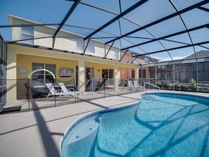 Piscine extérieure