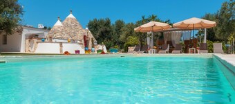 Fantastic Trulli Olea With Pool Garden