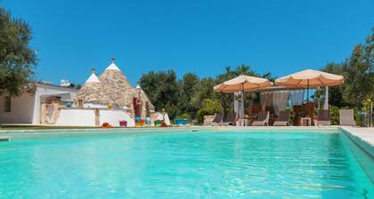 Fantastic Trulli Olea With Pool Garden