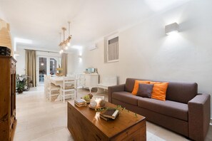 3 bedrooms, WiFi - Luxury Masseria Don Salvatore With Pool Terrace (Ostuni)