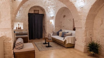 Villa | 5 bedrooms, WiFi