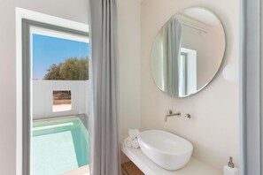 Villa | Bathroom