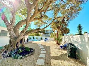 Unclassified image, 4 of 21, button - Coquina Cottage A by Duncan Real Estate (Anna Maria)