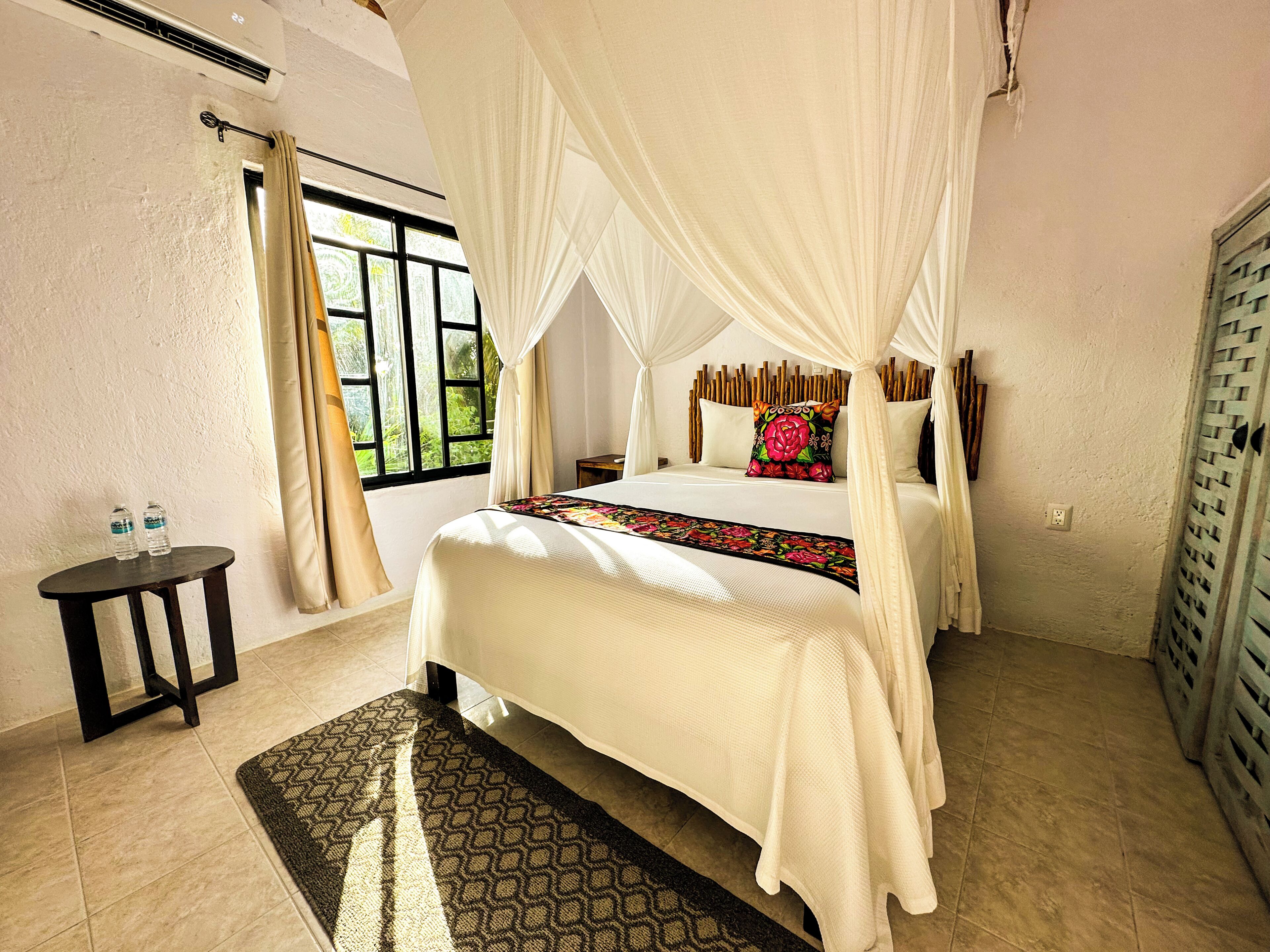 أغطية فراش متميزة وألحفة محشوة بالريش وبديكورات فريدة لكل غرفة