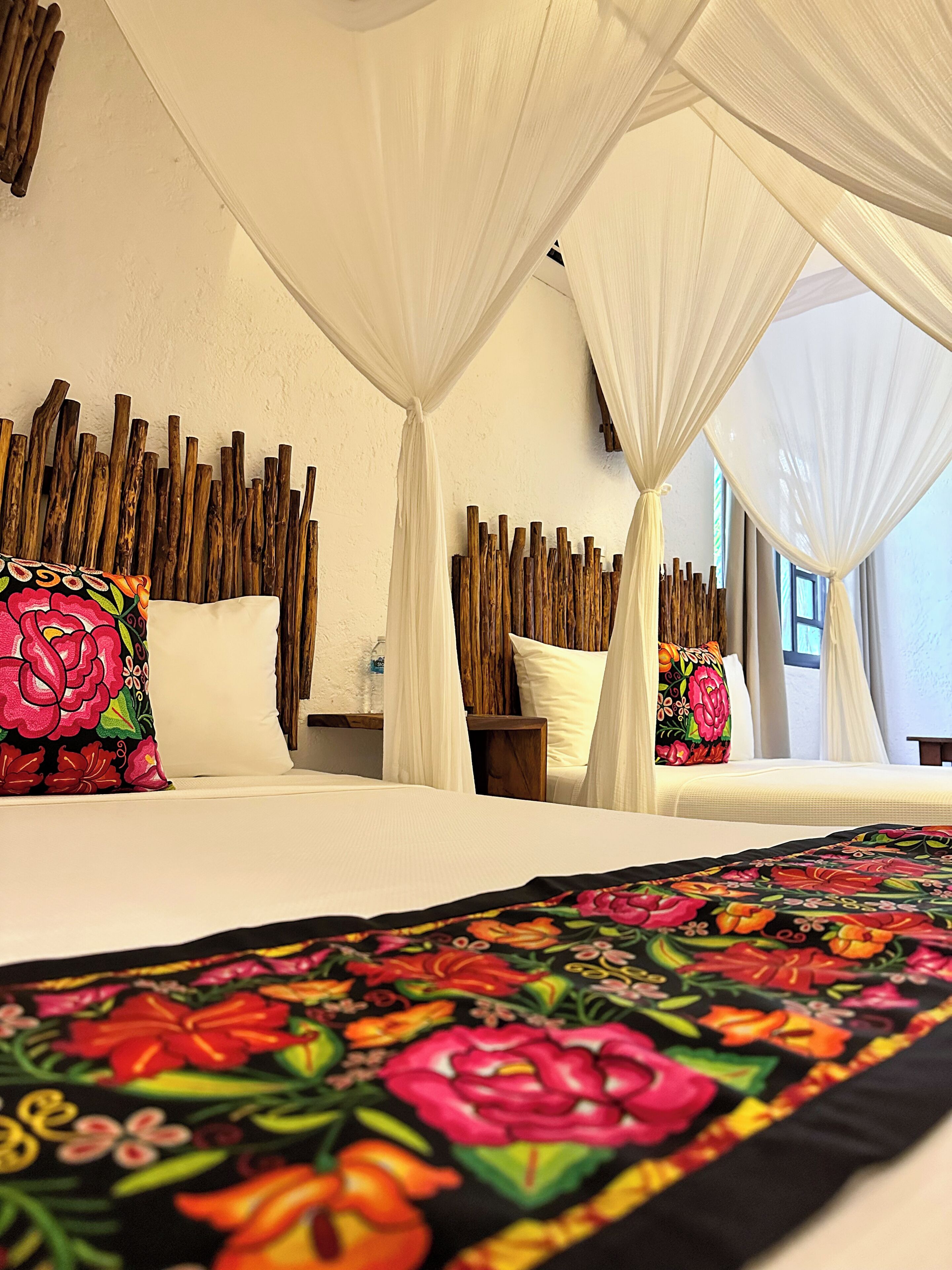 أغطية فراش متميزة وألحفة محشوة بالريش وبديكورات فريدة لكل غرفة