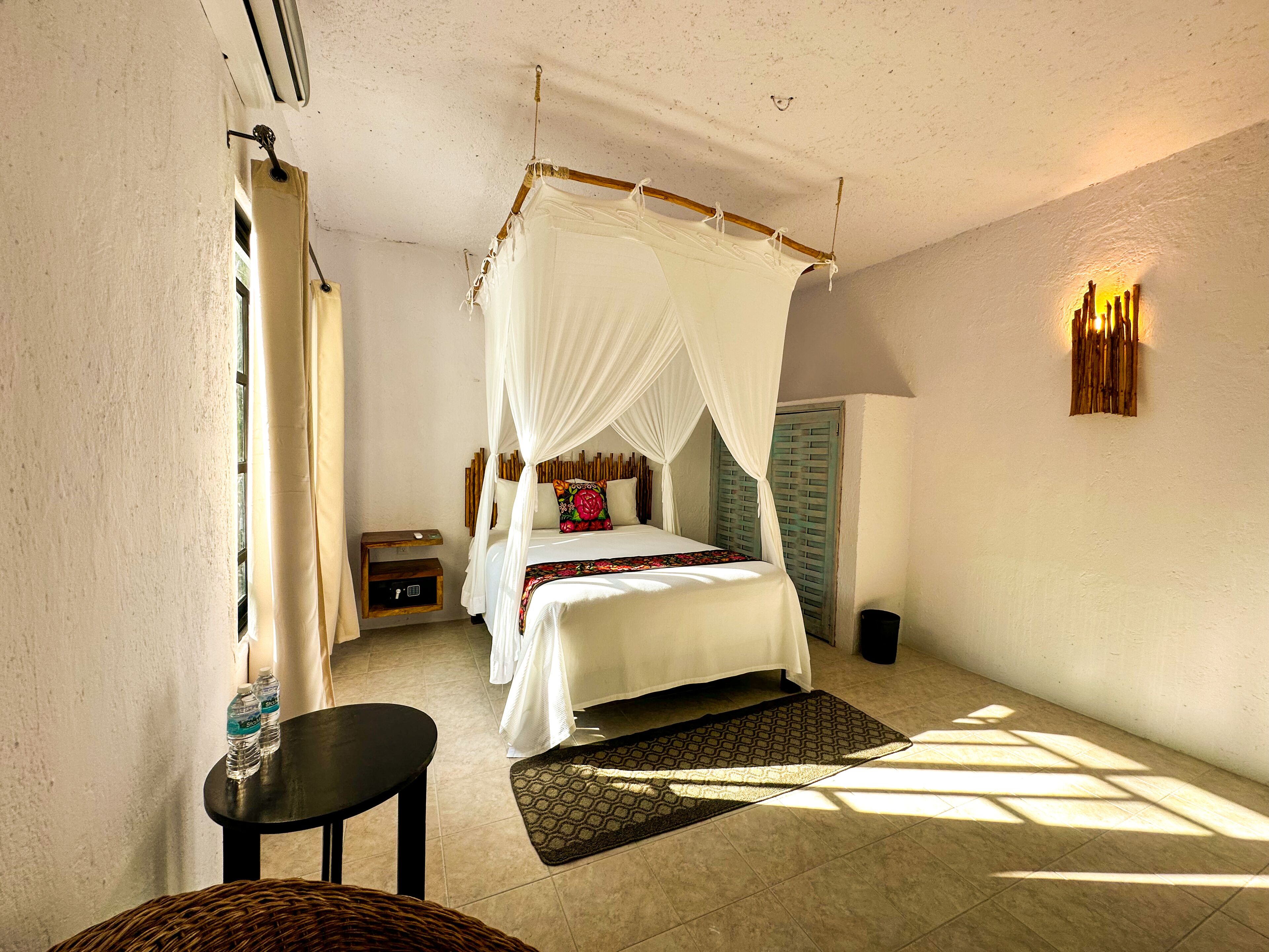 أغطية فراش متميزة وألحفة محشوة بالريش وبديكورات فريدة لكل غرفة