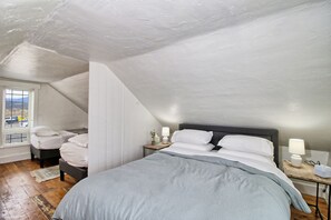 2 chambres, fer et planche à repasser, accès au Wi-Fi (inclus)