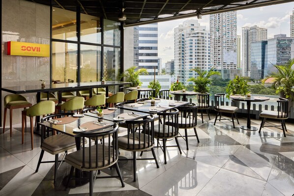 Restaurant - Holiday Inn Cebu City by IHG (Cebu City)