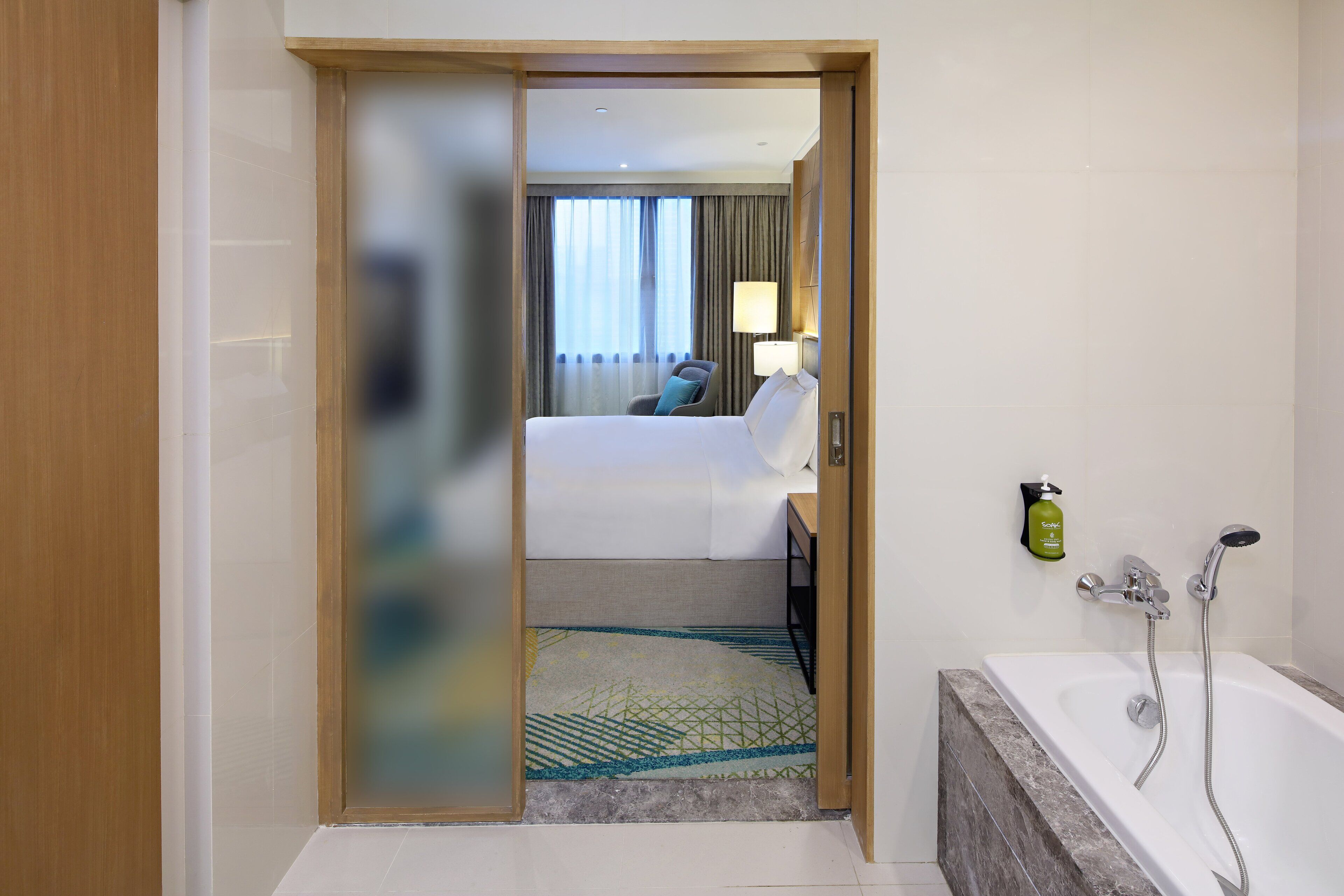 suite, 1 bedroom | bathroom | eco-friendly toiletries, hair dryer, slippers, bidet