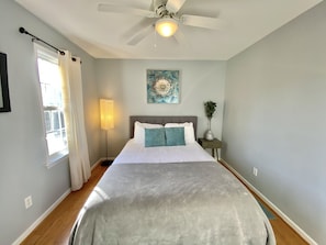 4 bedrooms, iron/ironing board, free WiFi, bed sheets