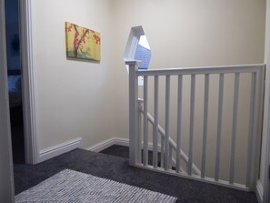 Interior - Modern 6-Bed-Groups-Contractors Parking Vans-Cars (Birmingham)