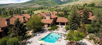 Mountainside Ski & Golf WL402 | Ski Retreat | Gym