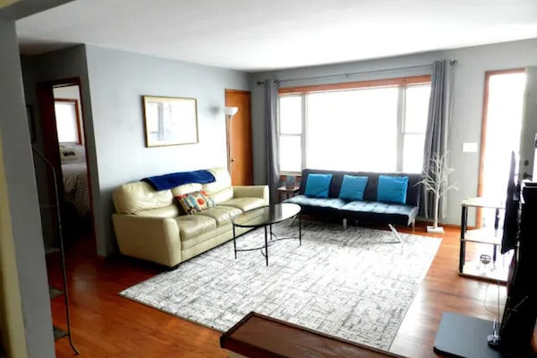 Living room side B