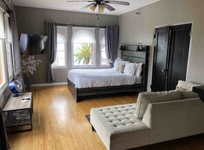 1 bedroom, iron/ironing board, free WiFi