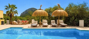 Villa LA COMA with incredible views, private pool, tennis court, BBQ and Wifi in the Pollensa countryside.