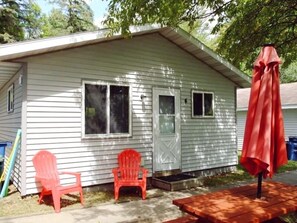 Terrace/patio - Cabin 4 | Moonbeam (Nevis Township)