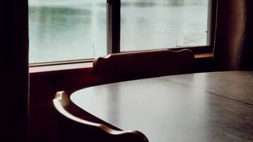 Vue depuis lâhĂ©bergement