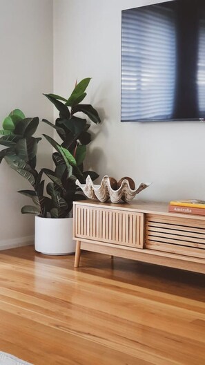 Interior - DUNES Anna Bay house close to beach with big yard (Anna Bay)