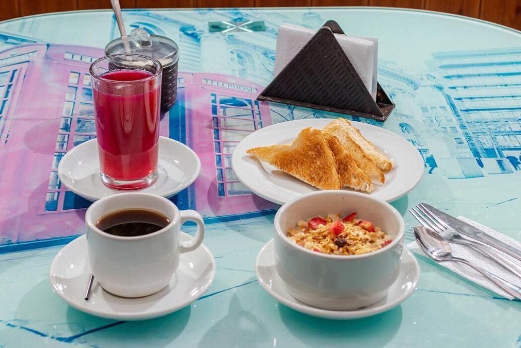 free daily continental breakfast