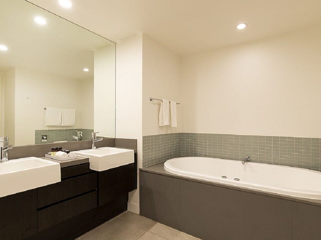 Apartment with private rooftop spa in Luxury resort