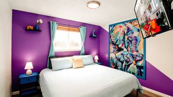 4 bedrooms, desk, iron/ironing board, free WiFi