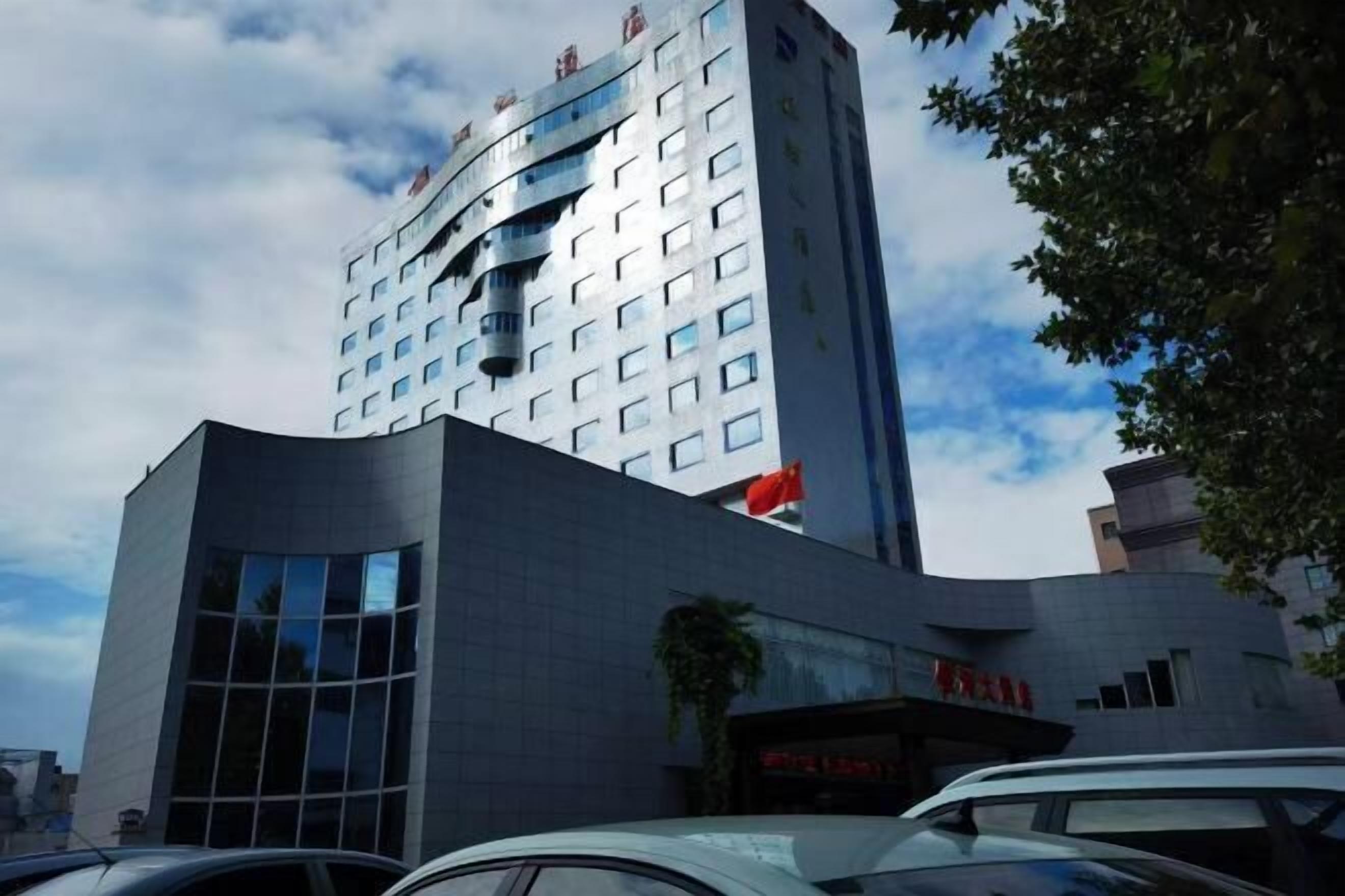 المنشأة من الخارج