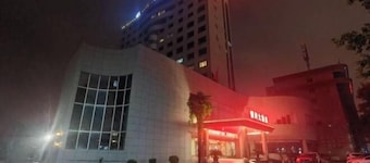 Yinhe Hotel