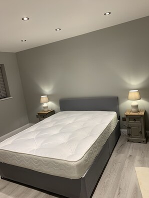 Hus | 2 soverom, strykejern/-brett og wi-fi (inkludert)