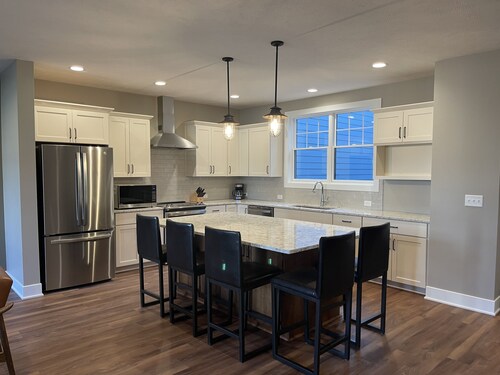 North Lincoln, Minutes from Pinnacle Bank Arena and Memorial Stadium