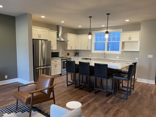 North Lincoln, Minutes from Pinnacle Bank Arena and Memorial Stadium