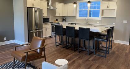North Lincoln, Minutes from Pinnacle Bank Arena and Memorial Stadium